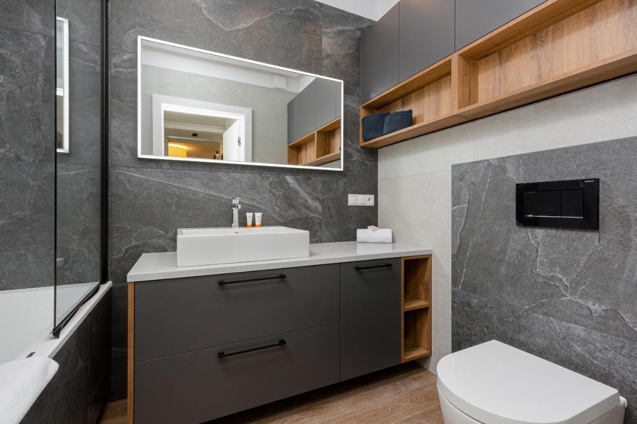 Apartment Forest Club Kabaty By Renters Prestige Варшава Екстериор снимка