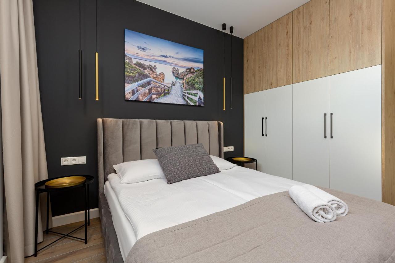 Apartment Forest Club Kabaty By Renters Prestige Варшава Екстериор снимка